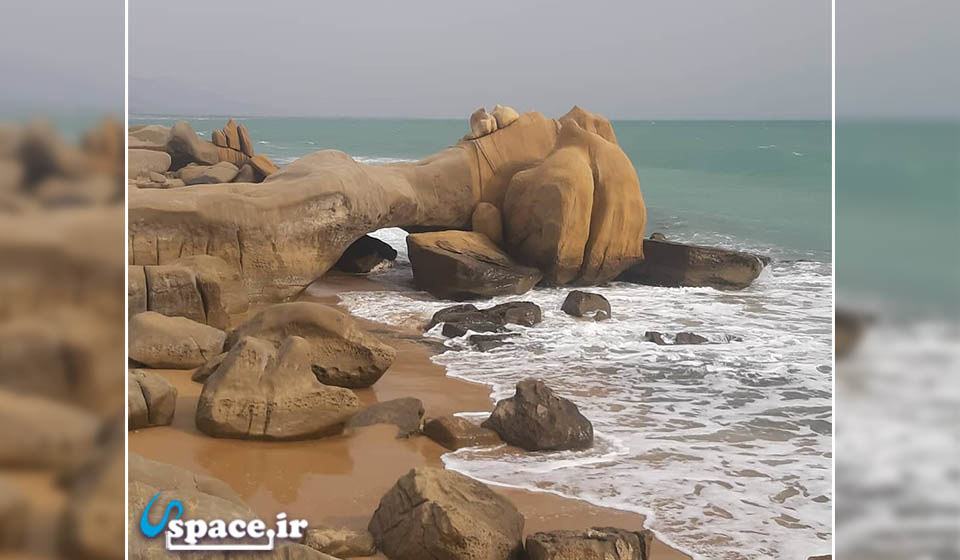 ساحل زیبای مکسر - شهرستان پارسیان